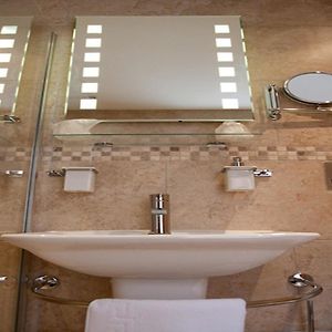 Deluxe Zimmer mit zwei Einzelbetten
